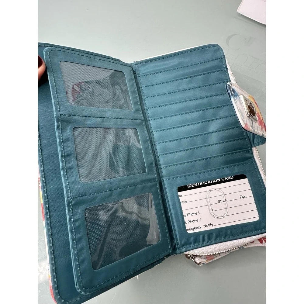 The Unbranded Brand women purse